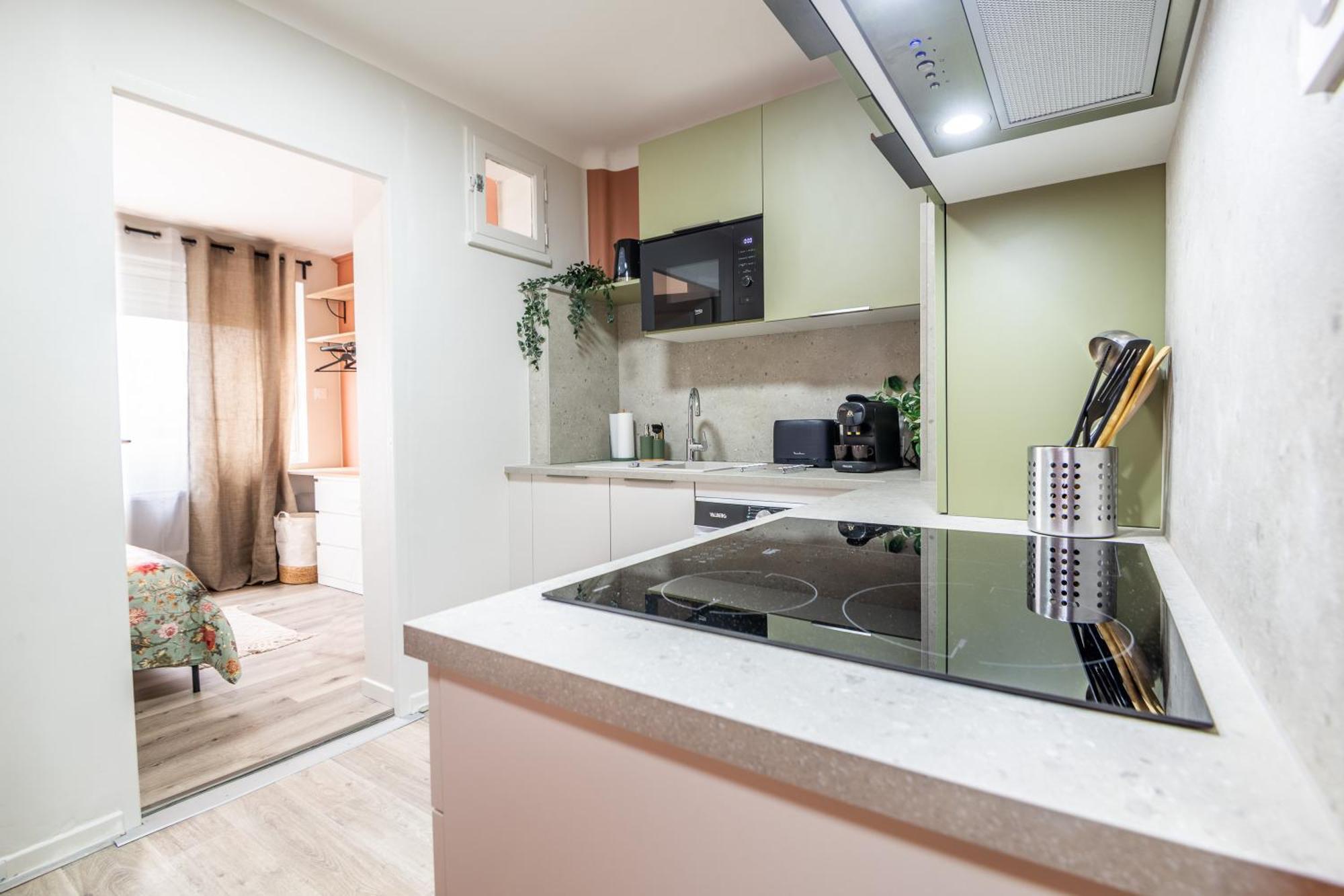 アヴィニョンAu Calme De L'Iris - Clim - Garage - Wifi - Tramwayアパートメント エクステリア 写真